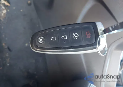 2014 Ford Focus Titanium z USA, uszkodzony, nr VIN 1FADP3N26EL190505